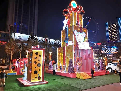 濟(jì)寧和諧廣場圣誕美陳
