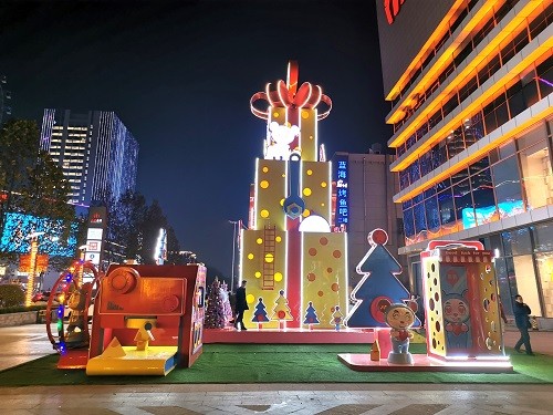 濟(jì)寧和諧廣場圣誕美陳